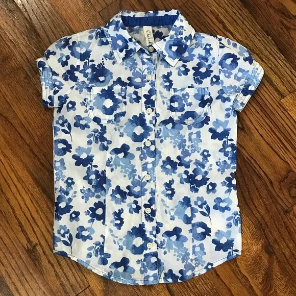 Cherokee Blue Flower Floral Print Blouse
Size Small 6 / 7
Hawaiian Button Down - Picture 8 of 12